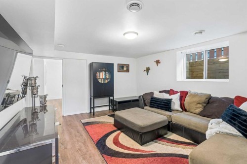 708 18 Avenue Nw, Calgary, AB 