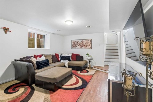 708 18 Avenue Nw, Calgary, AB 