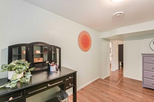 708 18 Avenue Nw, Calgary, AB 