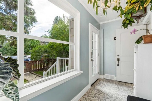 708 18 Avenue Nw, Calgary, AB 