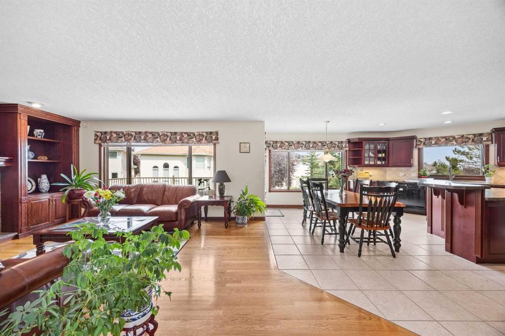 10385 Hamptons Boulevard Nw, Calgary, AB - Indoor Photo Showing Other Room