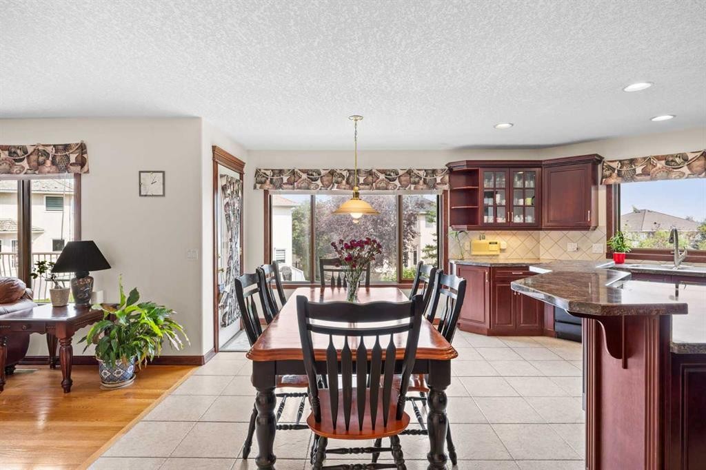 10385 Hamptons Boulevard Nw, Calgary, AB - Indoor