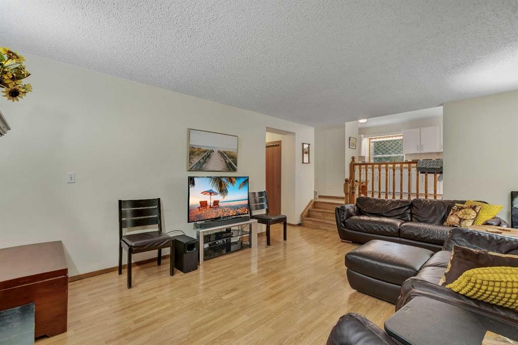 139 Shawnessy Drive Sw, Calgary, AB