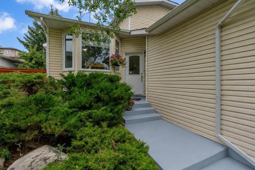 139 Shawnessy Drive Sw, Calgary, AB