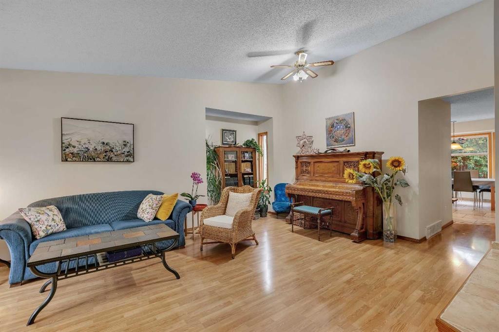 139 Shawnessy Drive Sw, Calgary, AB