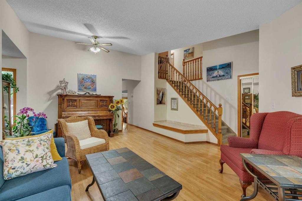 139 Shawnessy Drive Sw, Calgary, AB