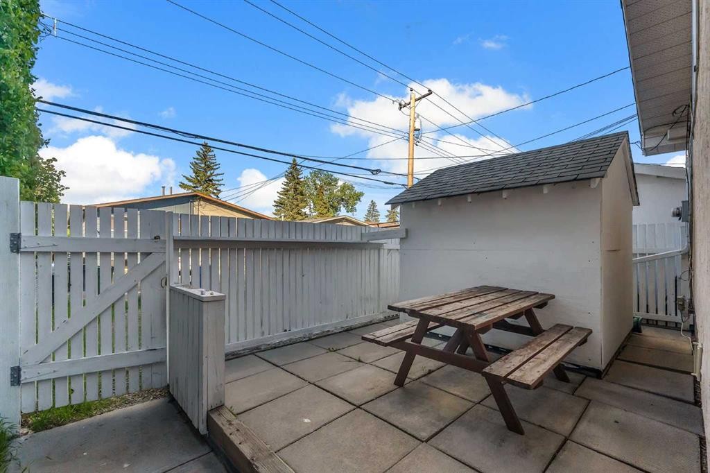 4736 17 Avenue Nw, Calgary, AB