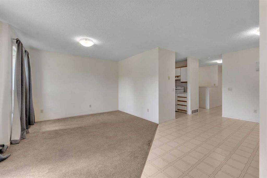 4736 17 Avenue Nw, Calgary, AB