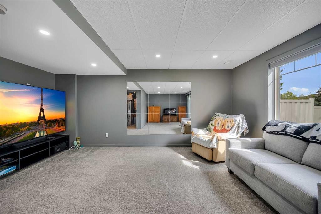 120 Rocky Vista Circle Nw, Calgary, AB