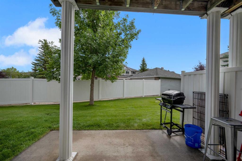 120 Rocky Vista Circle Nw, Calgary, AB