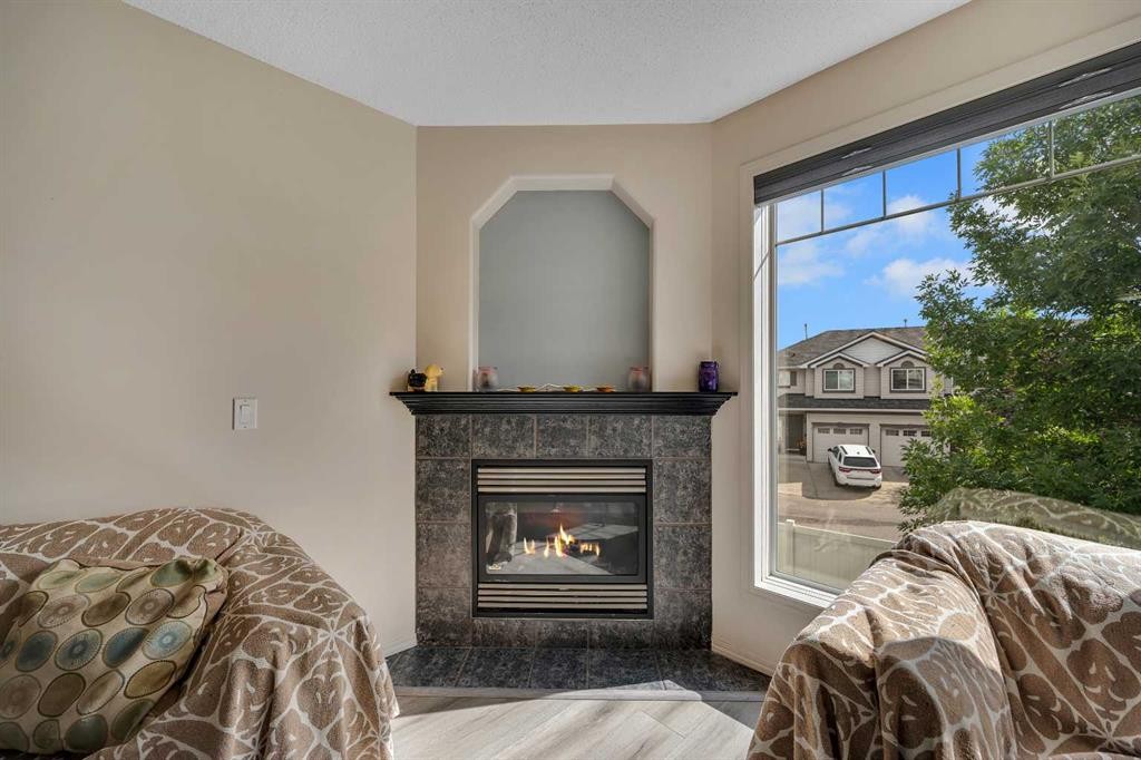 120 Rocky Vista Circle Nw, Calgary, AB