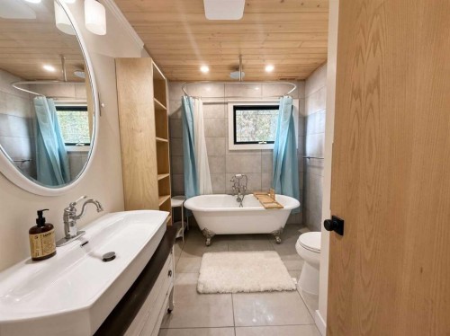 524 Willow Park Drive Se, Calgary, AB 