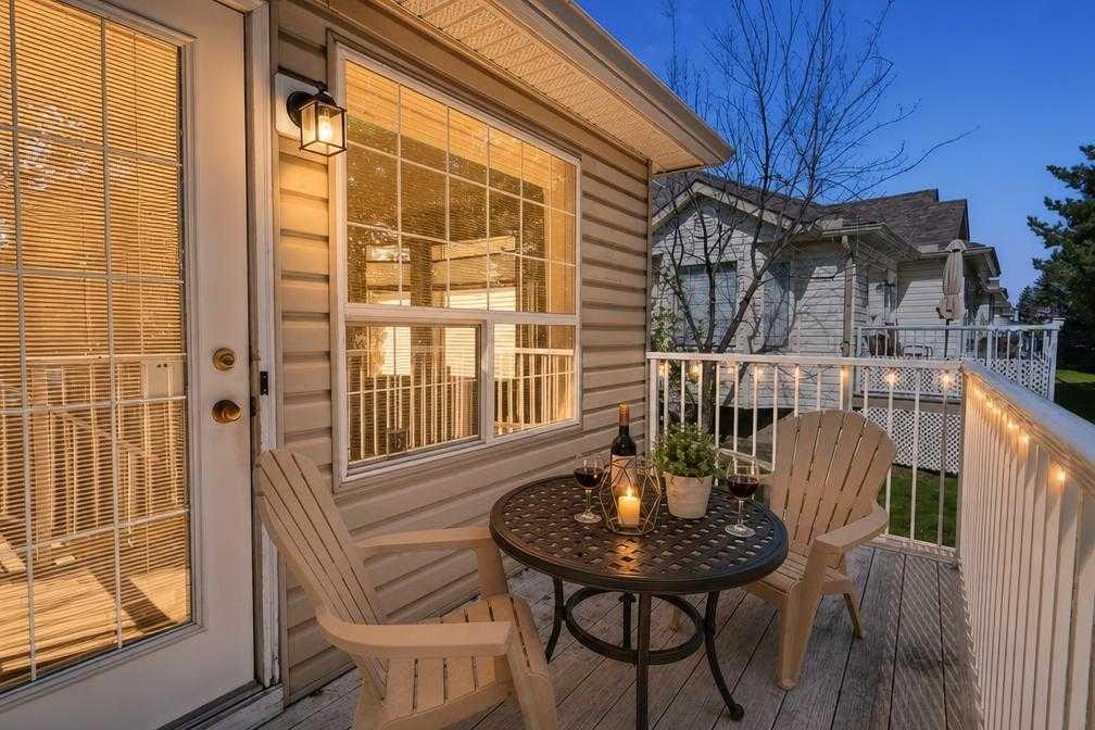 113 Mt Douglas Villas Se, Calgary, AB