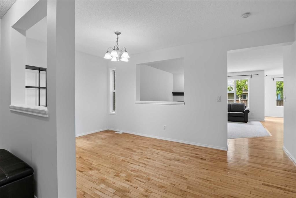 22 Evansbrooke Way Nw, Calgary, AB