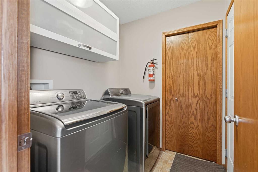 499 Highland Close, Strathmore, AB
