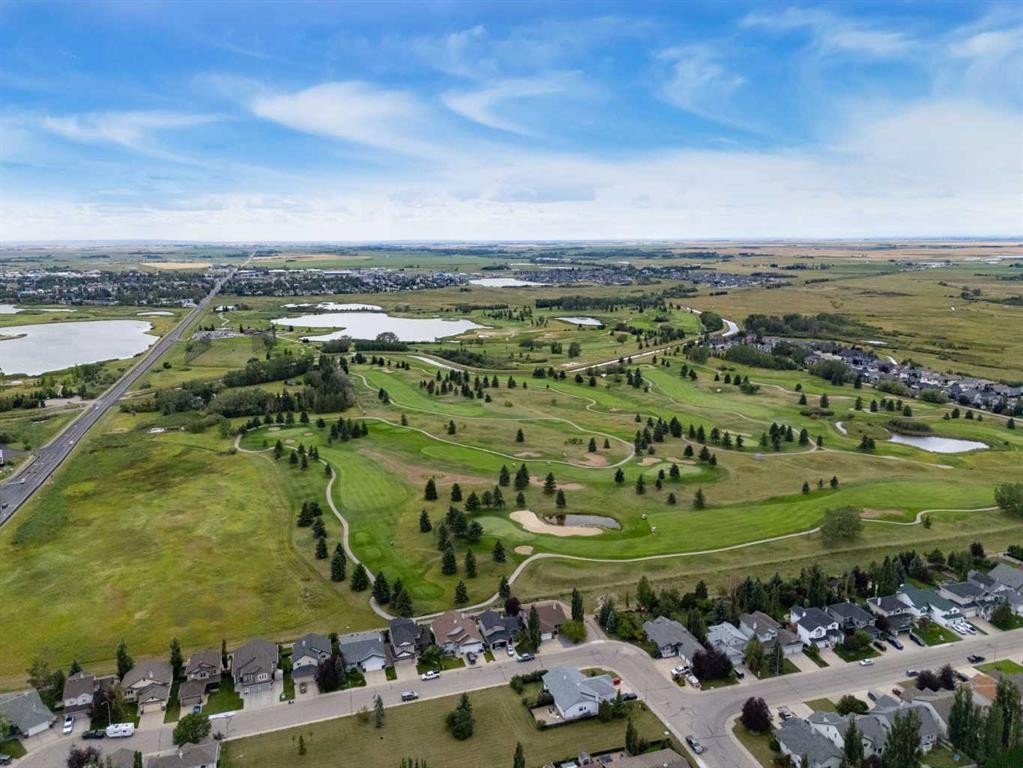 499 Highland Close, Strathmore, AB
