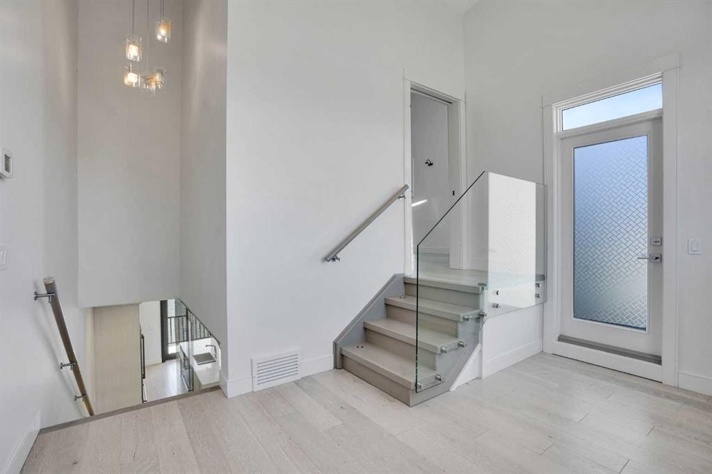 2505 21 Street Sw, Calgary, AB