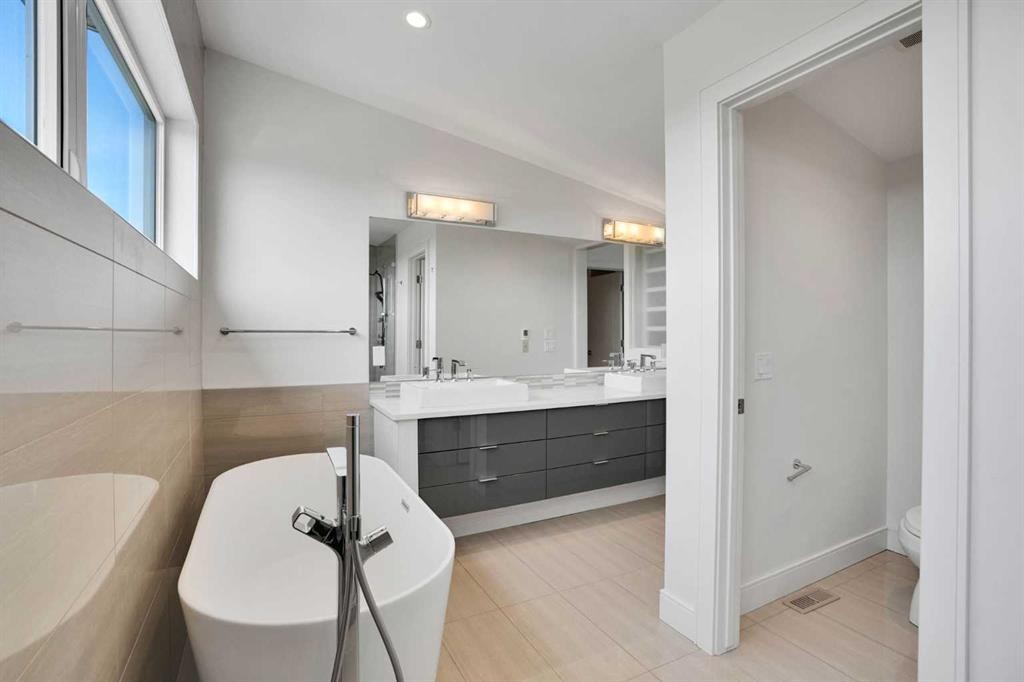 2505 21 Street Sw, Calgary, AB