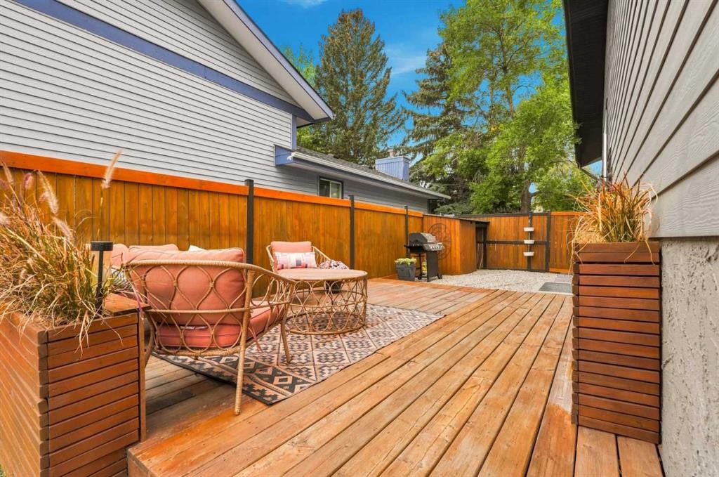 972 Riverbend Drive Se, Calgary, AB