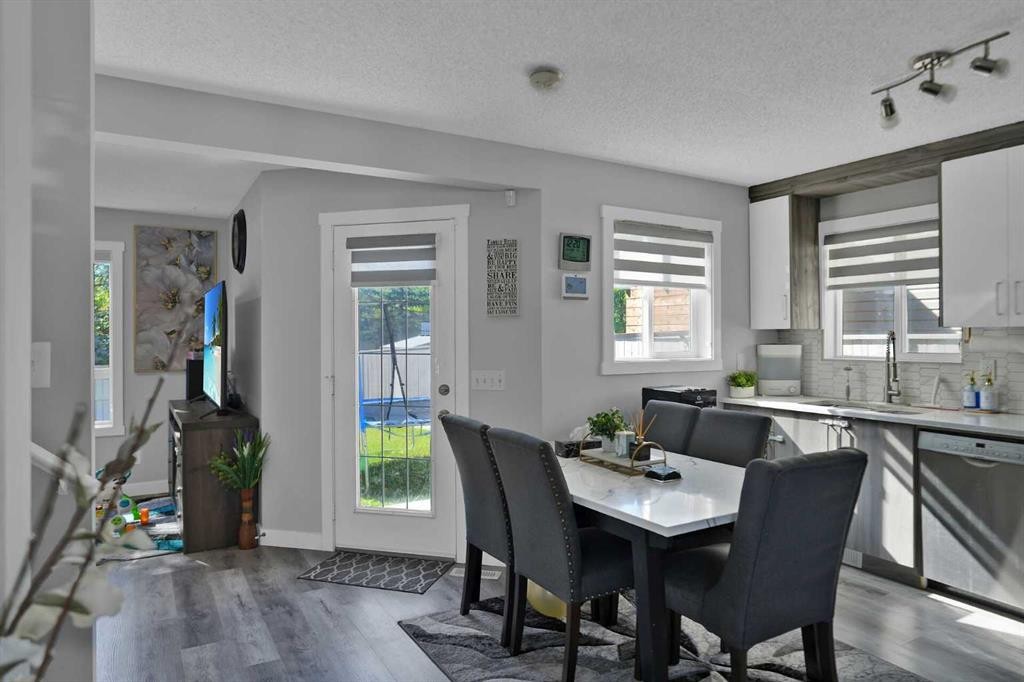 254 Hidden Spring Mews Nw, Calgary, AB