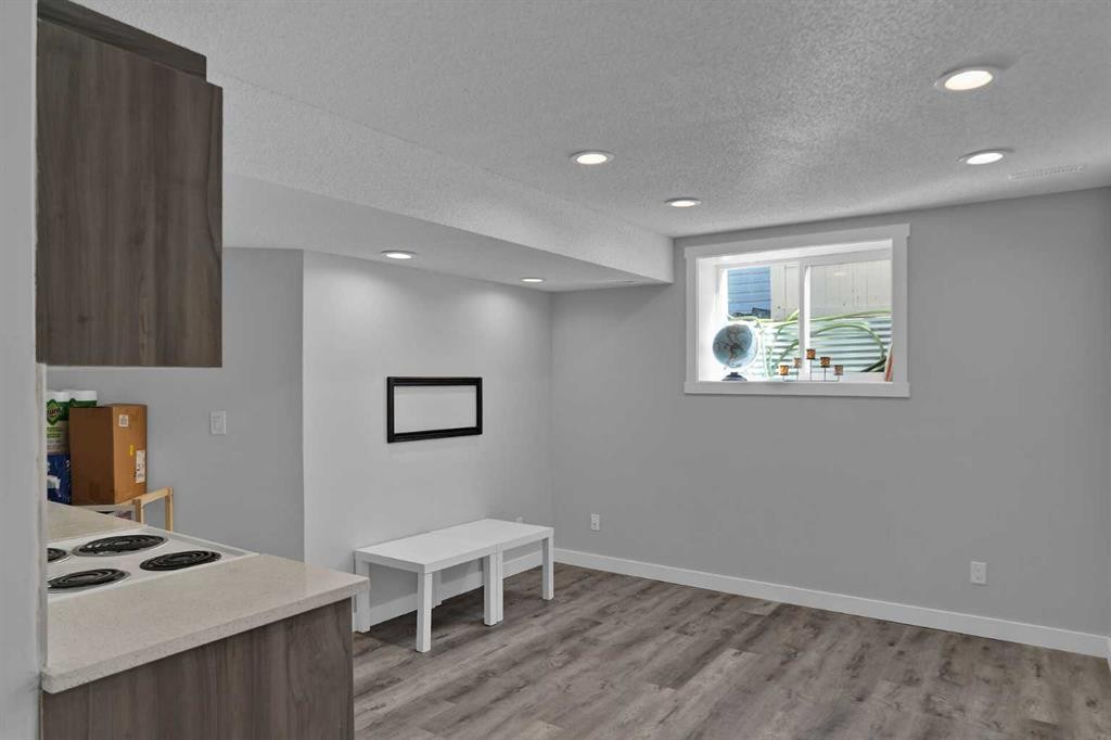 254 Hidden Spring Mews Nw, Calgary, AB
