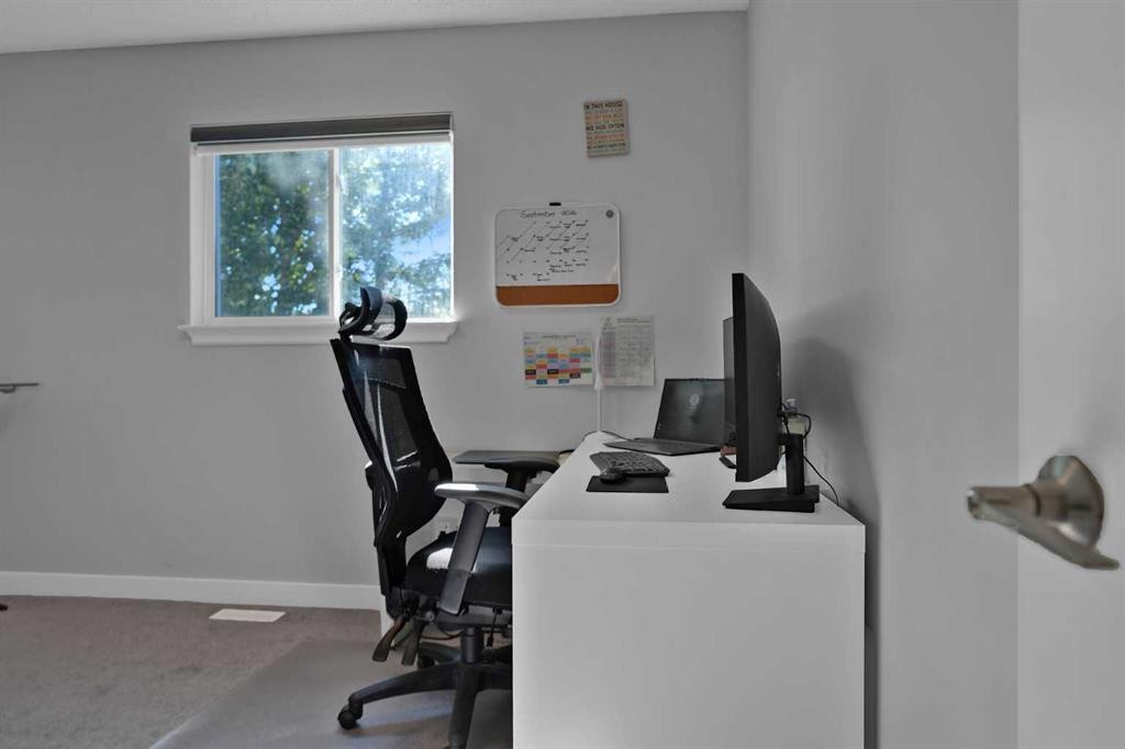 254 Hidden Spring Mews Nw, Calgary, AB
