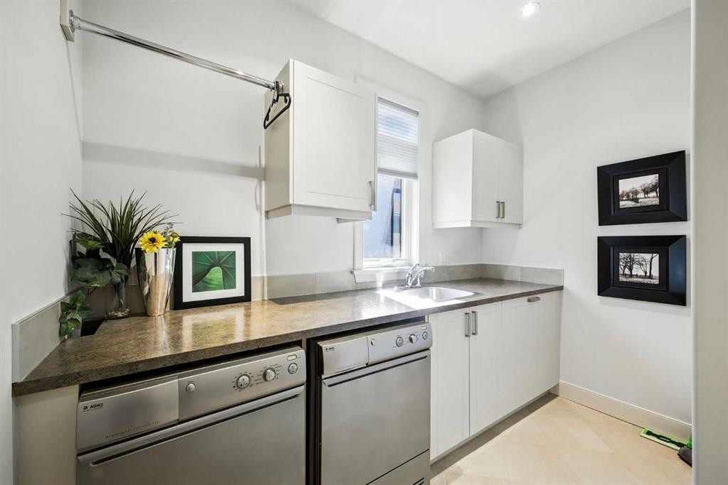 16 Spring Valley Lane Sw, Calgary, AB