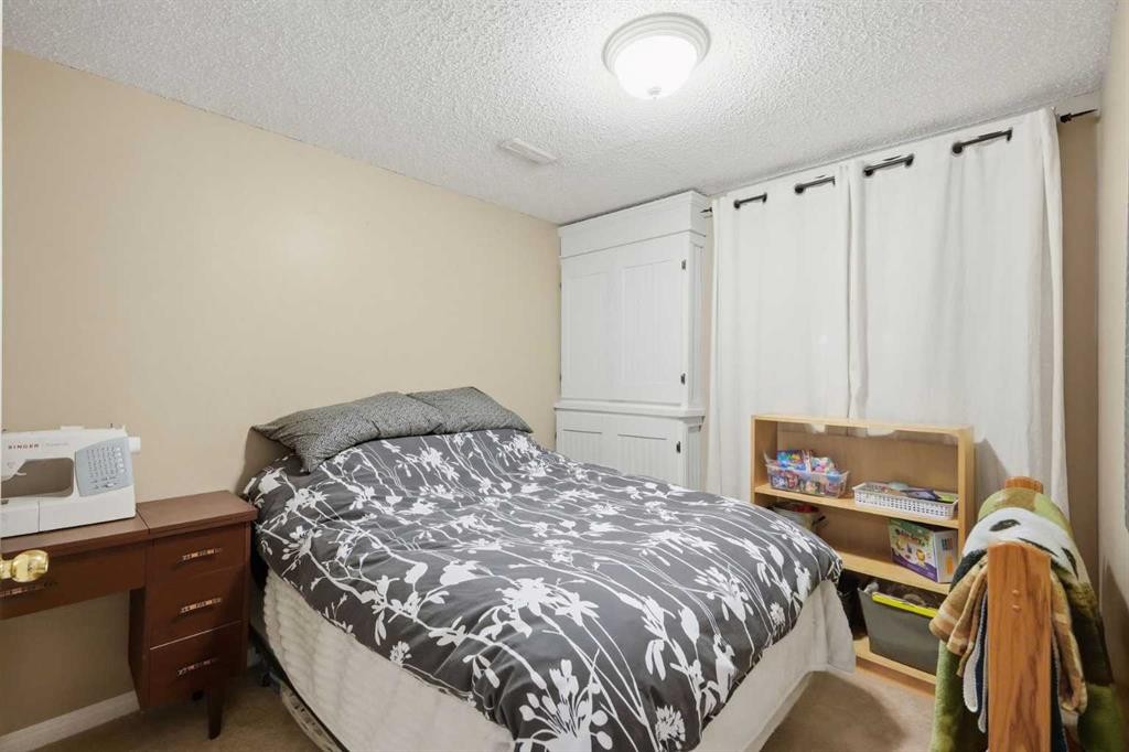 99 Prestwick Circle Se, Calgary, AB