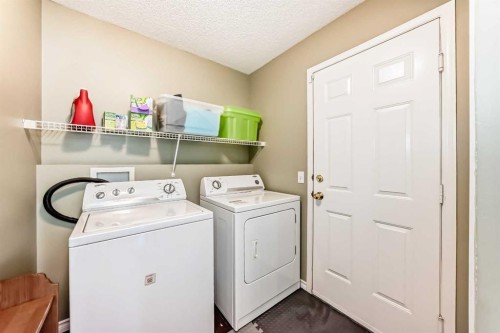 438 Bridlewood Place Sw, Calgary, AB 