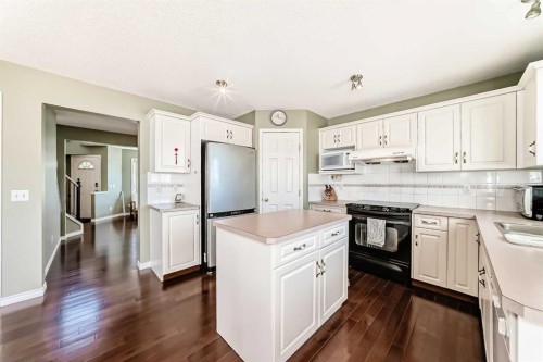 438 Bridlewood Place Sw, Calgary, AB 