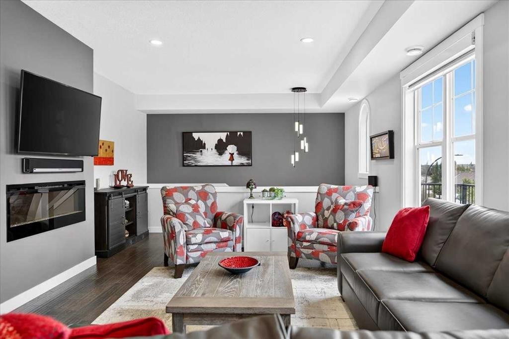 66 Cranbrook Drive Se, Calgary, AB
