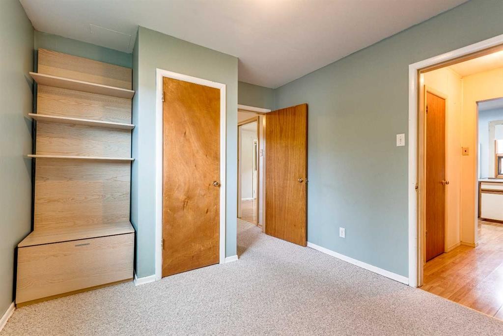 215 2 Avenue Ne, Three Hills, AB