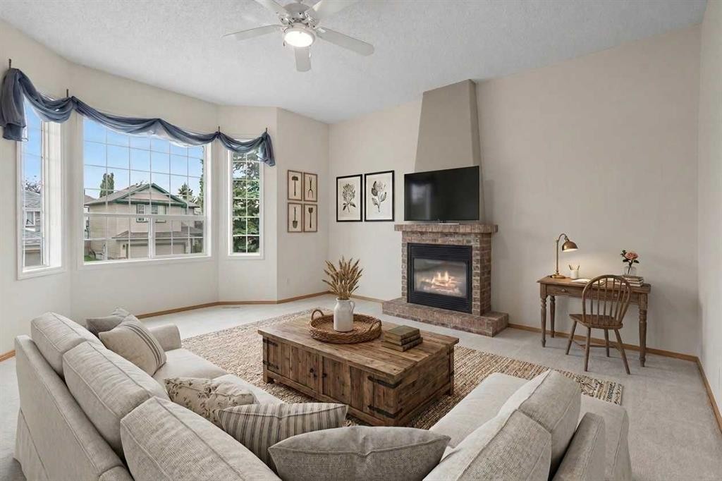 142 Somerset Park Sw, Calgary, AB