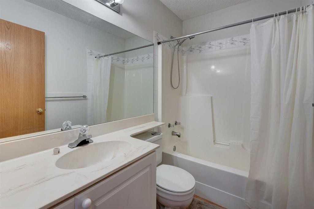 142 Somerset Park Sw, Calgary, AB
