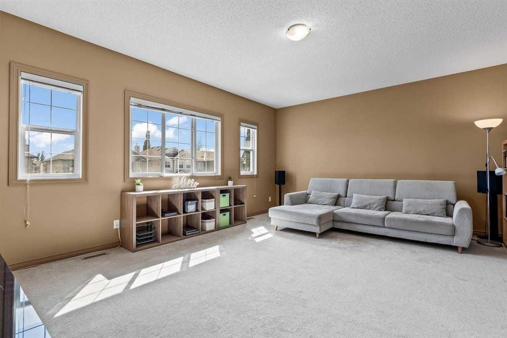149 Everwoods Close Sw, Calgary, AB