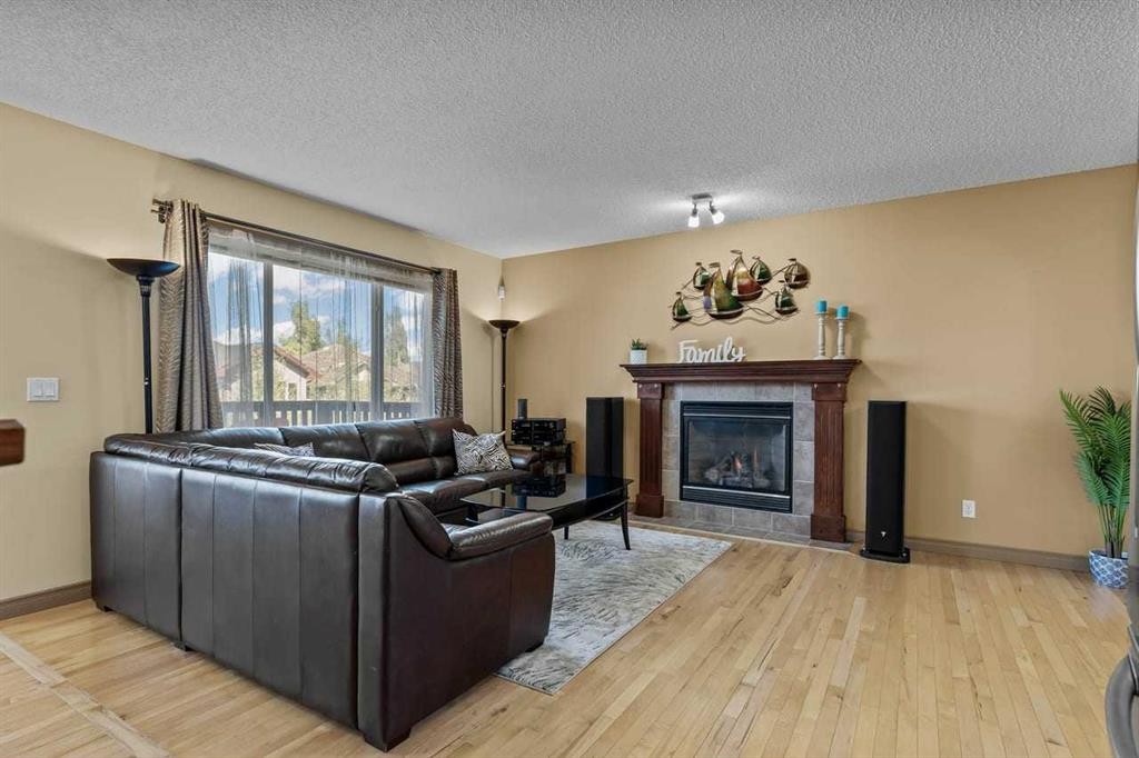 149 Everwoods Close Sw, Calgary, AB