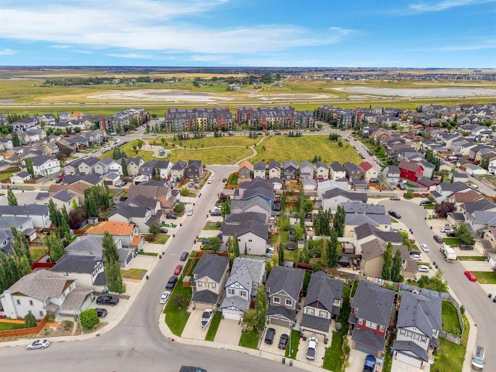 279 Copperpond Circle Se, Calgary, AB