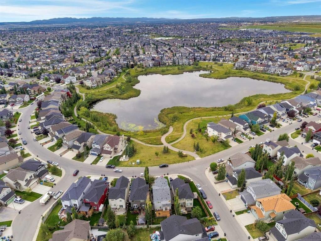279 Copperpond Circle Se, Calgary, AB