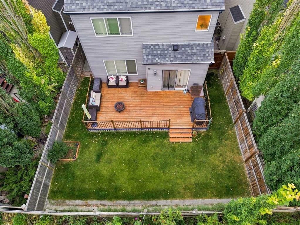 279 Copperpond Circle Se, Calgary, AB