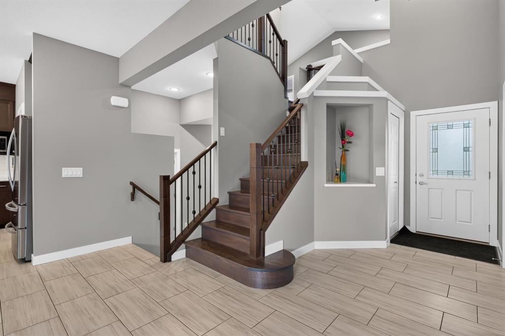69 Rainbow Falls Boulevard, Chestermere, AB