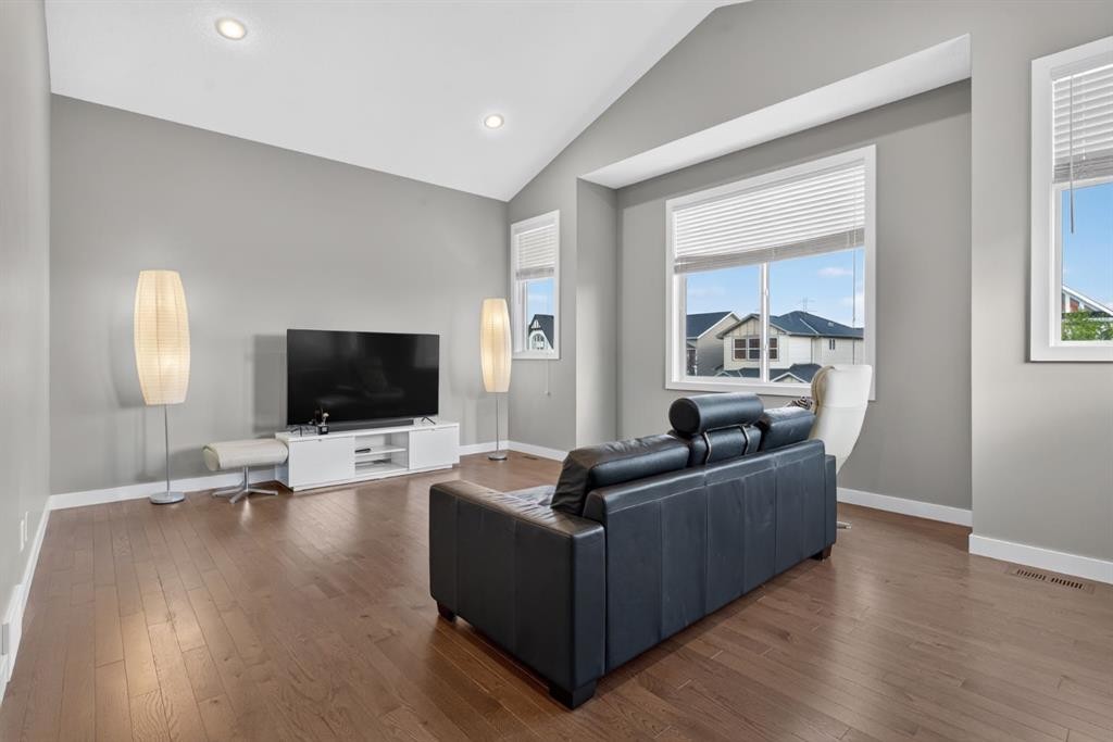 69 Rainbow Falls Boulevard, Chestermere, AB