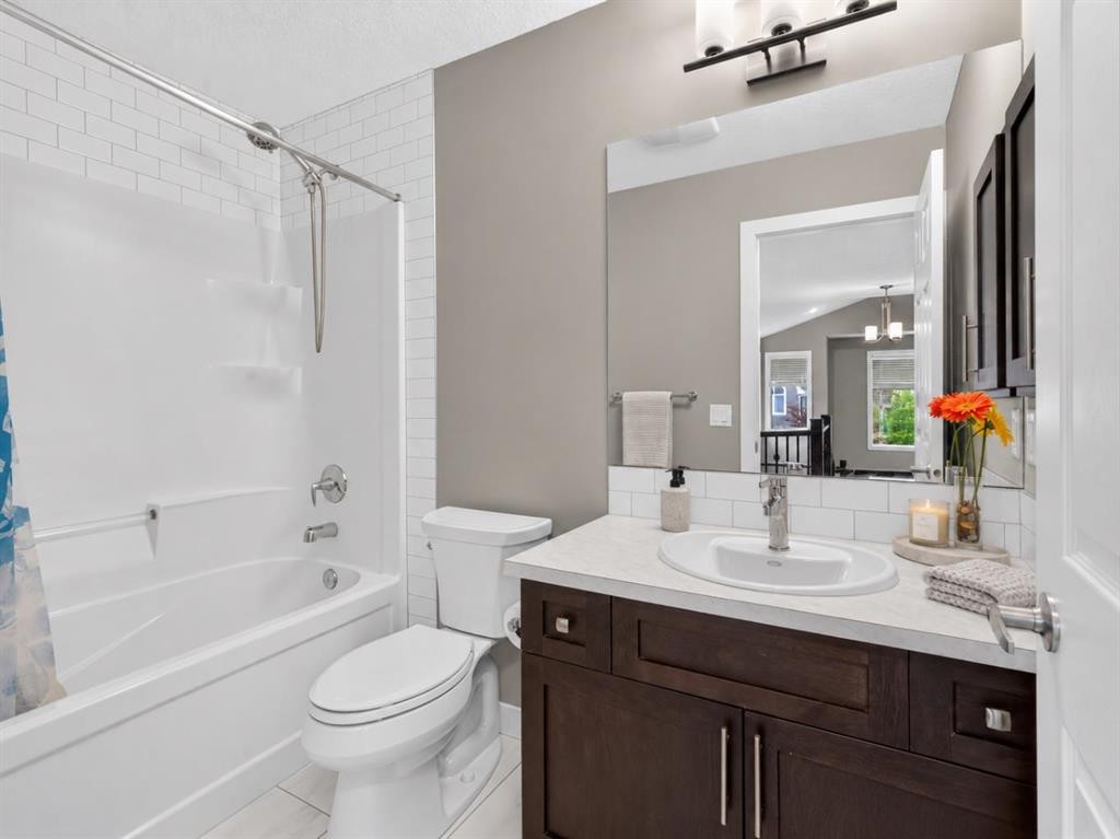 69 Rainbow Falls Boulevard, Chestermere, AB