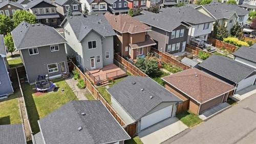 74 Ravenswynd Rise SE Airdrie, AB T4A 0J9