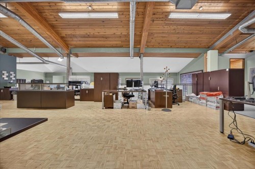 303 19 Street Nw, Calgary, AB 