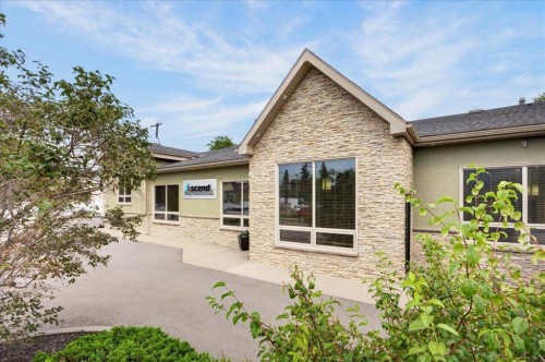 303 19 Street Nw, Calgary, AB 