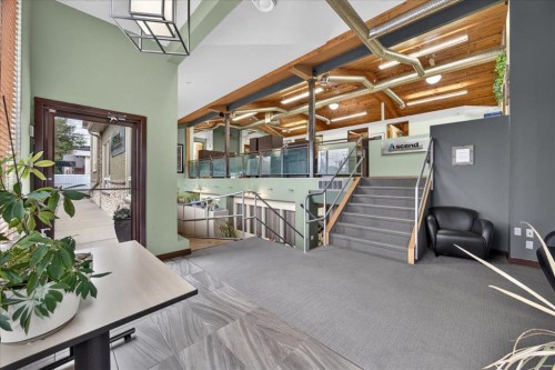 303 19 Street Nw, Calgary, AB 