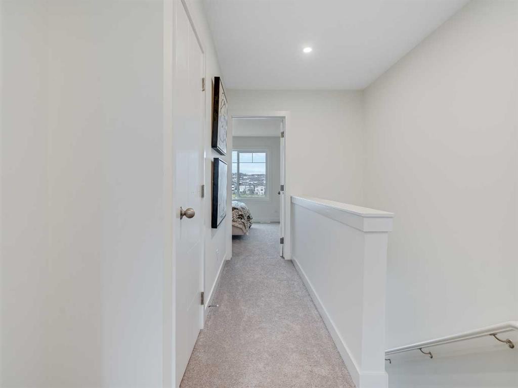2223 81St Street Sw, Calgary, AB