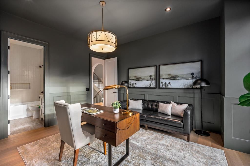 2920 Toronto Crescent Nw, Calgary, AB