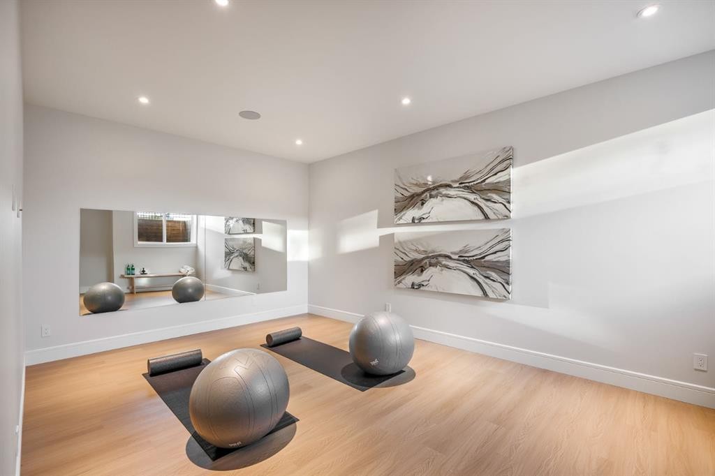 2920 Toronto Crescent Nw, Calgary, AB