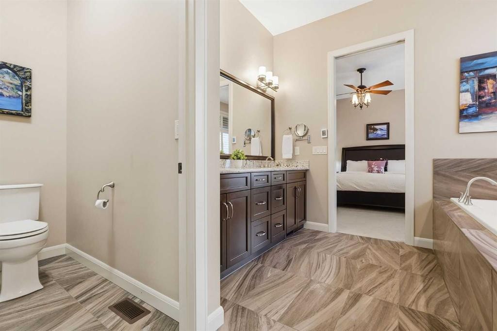 37 Cranbrook Heights Se, Calgary, AB